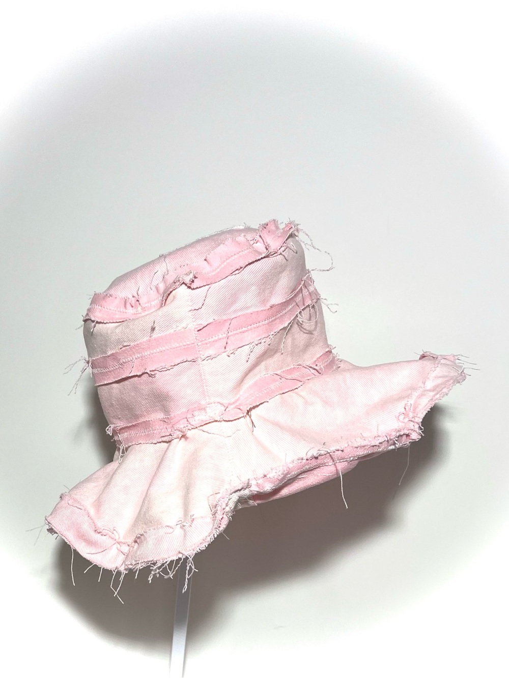 🌸 Handmade | Distressed Pink Floral Bucket Hat with Bird Patch Detail | size M - Picture 6 of 6